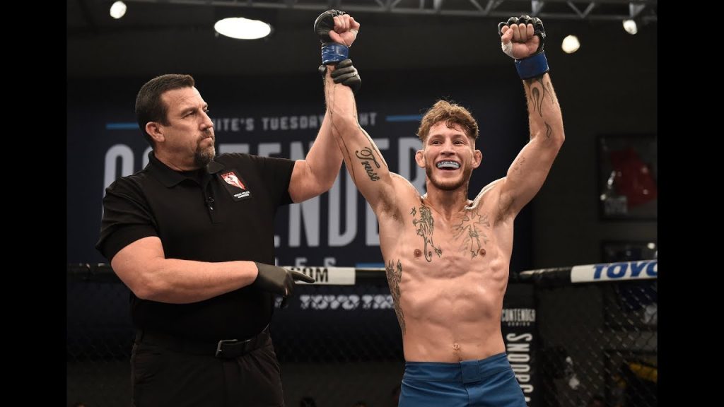 Mike Santiago zal het gaan opnemen tegen Zabit Magomedsharipov tijdens UFC Rotterdam