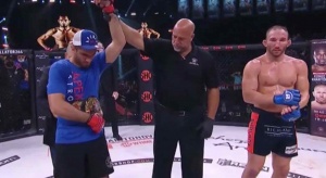 Gegard Mousasi verdedigd zijn titel tegen John Salter