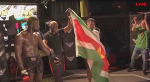 Shaquille van Zichem won zijn 2de amateur partij in Suriname