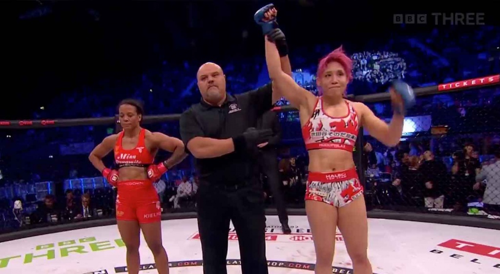 Kana Watanabe wint van Denise Kielholtz via submission