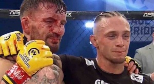 Jordy Bakkes vecht tot een draw in zijn Cage Warriors debut